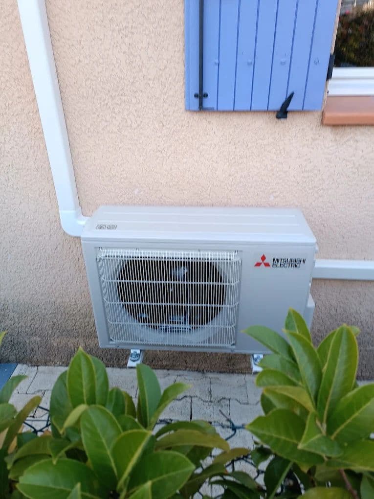 unite exterieur mitsubishi